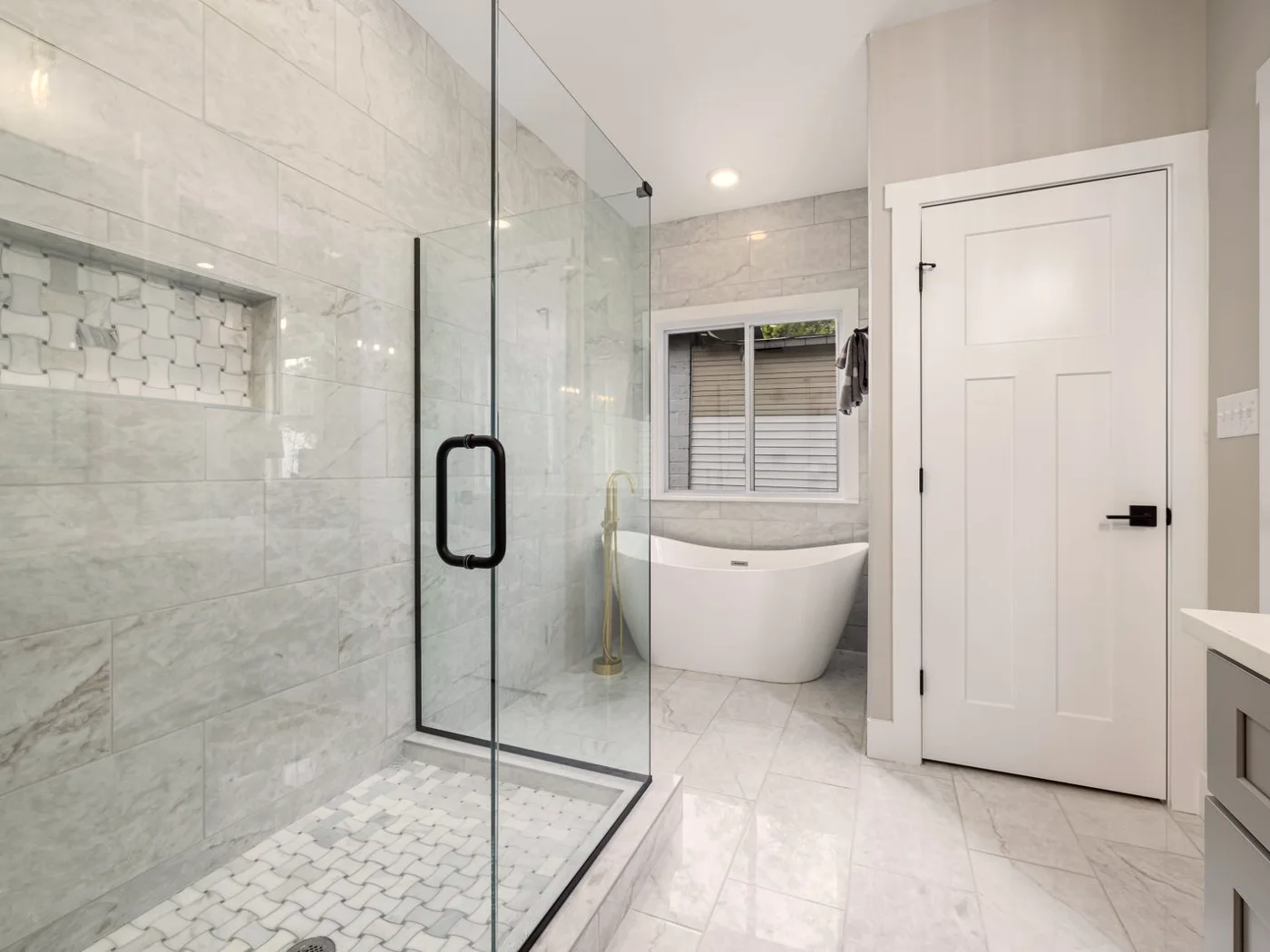 Shower Screen