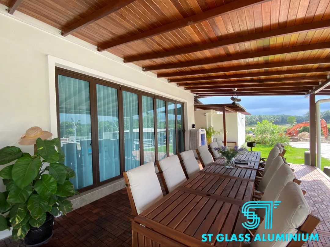 Folding Door