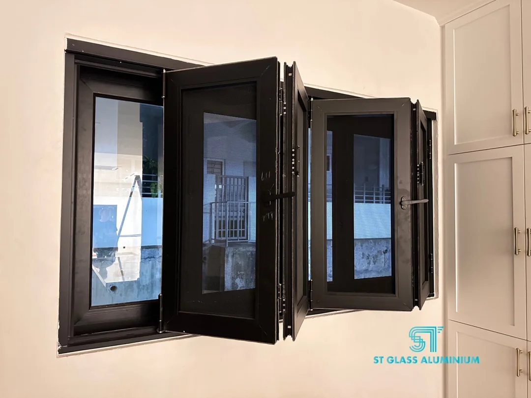 Mesh Folding Window