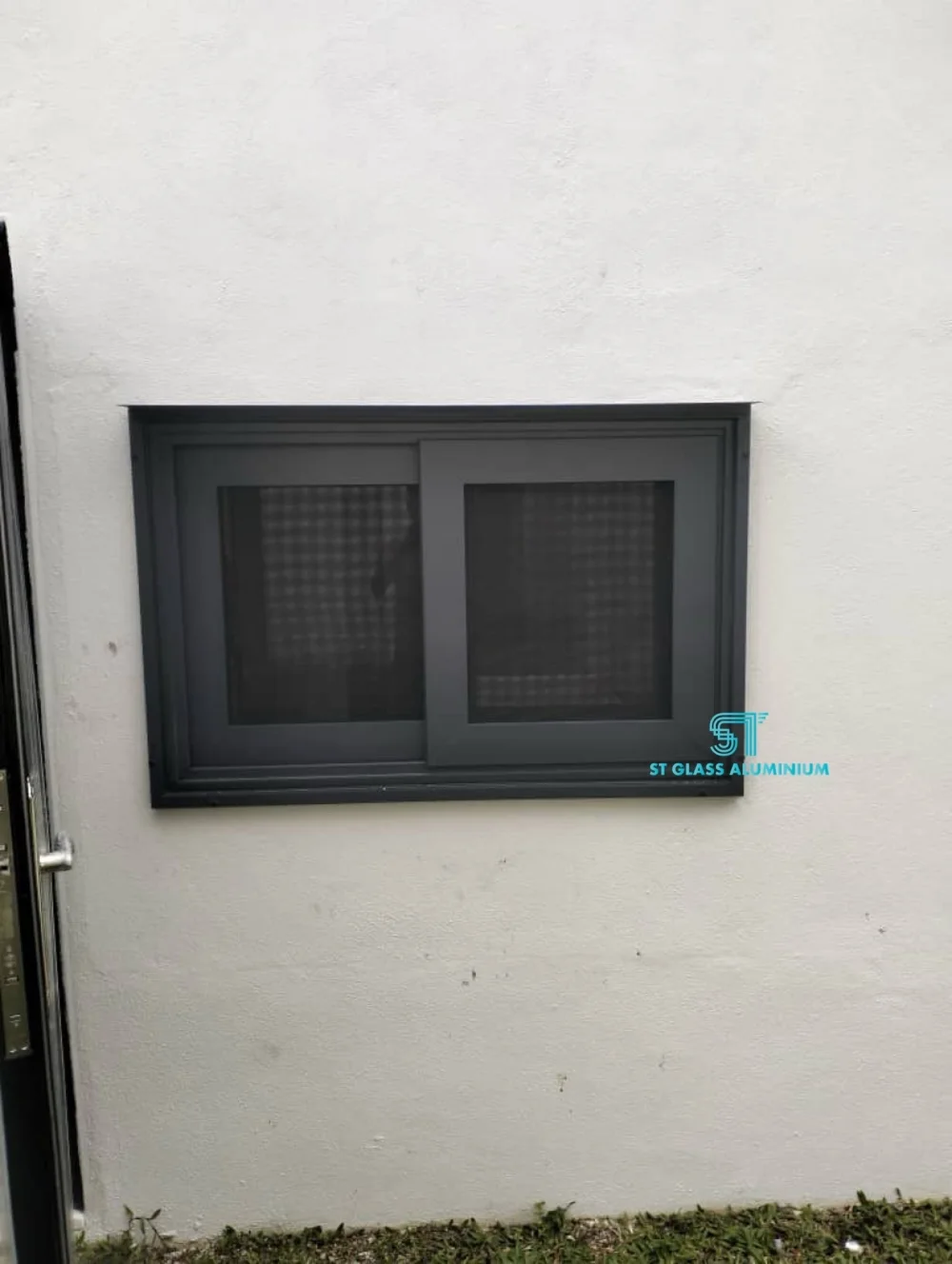Sliding Window Mesh