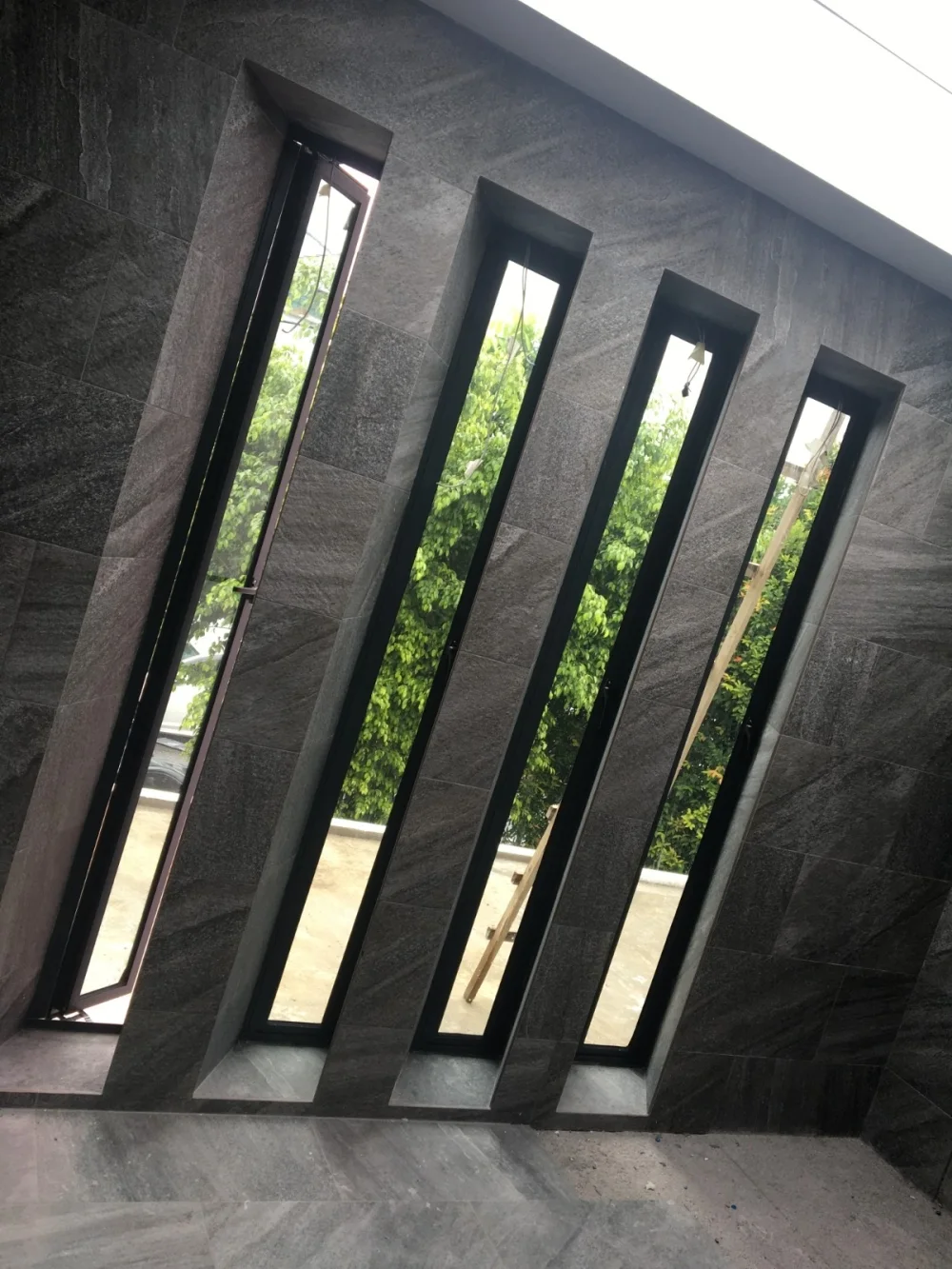 Multipoint Casement Window