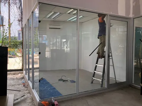 Tempered Glass Door