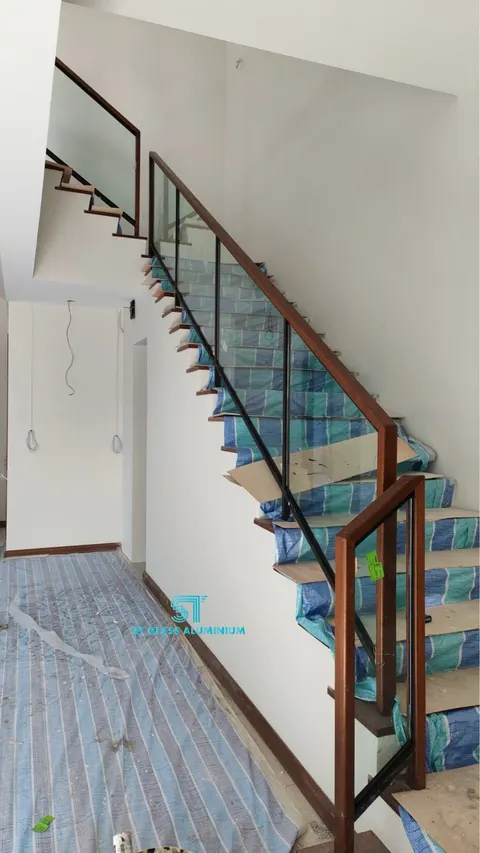 Glass Staircase Modify — Glass Staircase by ST Glass Aluminium thumbnail 6