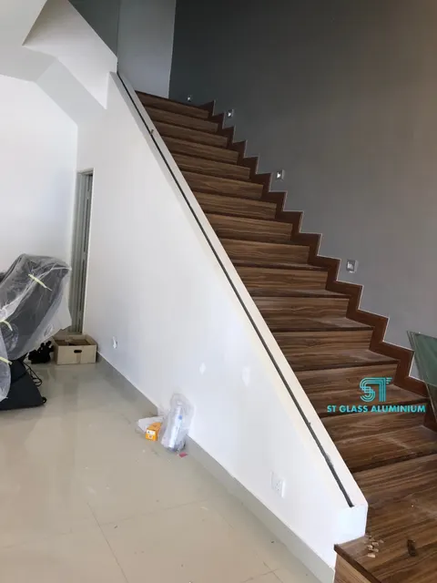Staircase Glass — Glass Staircase by ST Glass Aluminium thumbnail 3