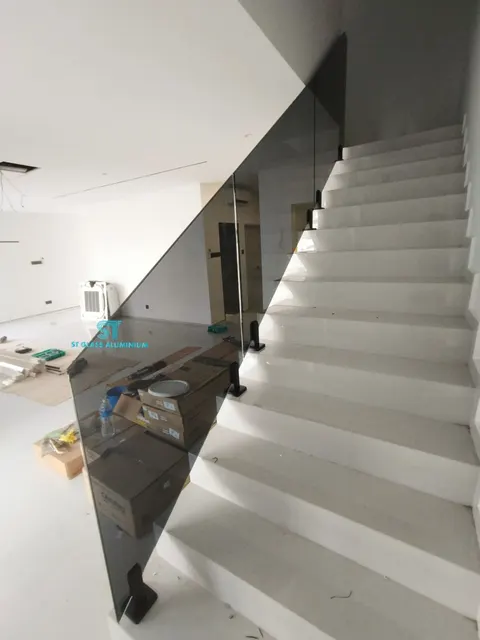 Staircase Glass — Glass Staircase by ST Glass Aluminium thumbnail 2