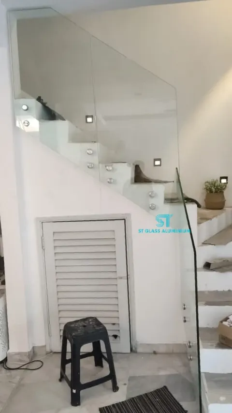 Staircase Glass — Glass Staircase by ST Glass Aluminium thumbnail 2