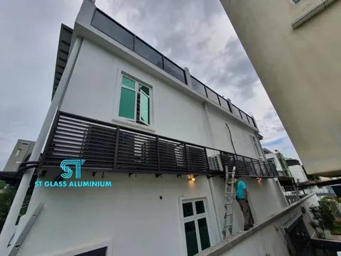 Aircon Louvred