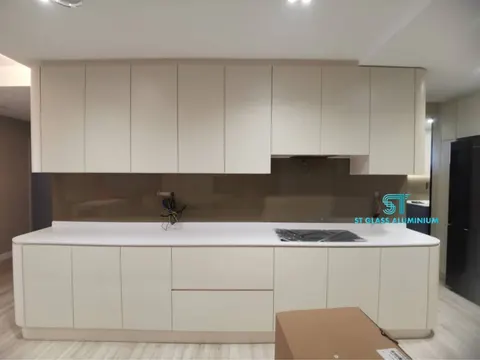 Kitchen Colour Glass