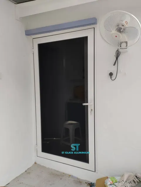 Swing Door Mesh