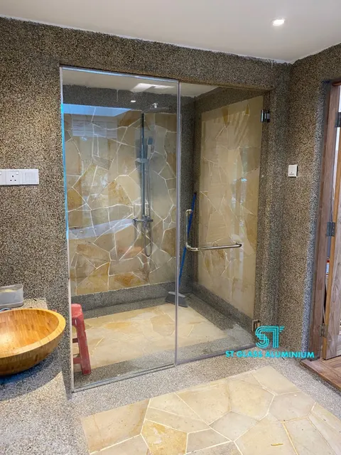 Shower Screen