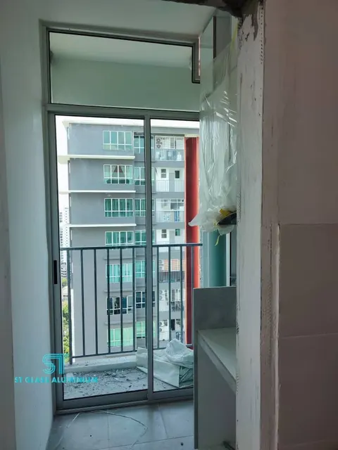 Sliding Door