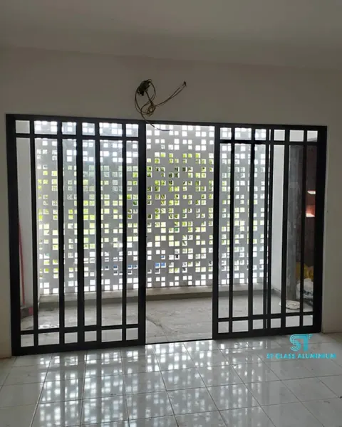Sliding Door — Sliding Door by ST Glass Aluminium thumbnail 2