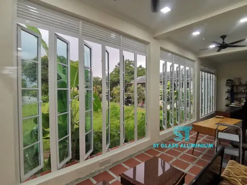 Louvers With Multipoint Casement Window — Window Series by ST Glass Aluminium thumbnail 1
